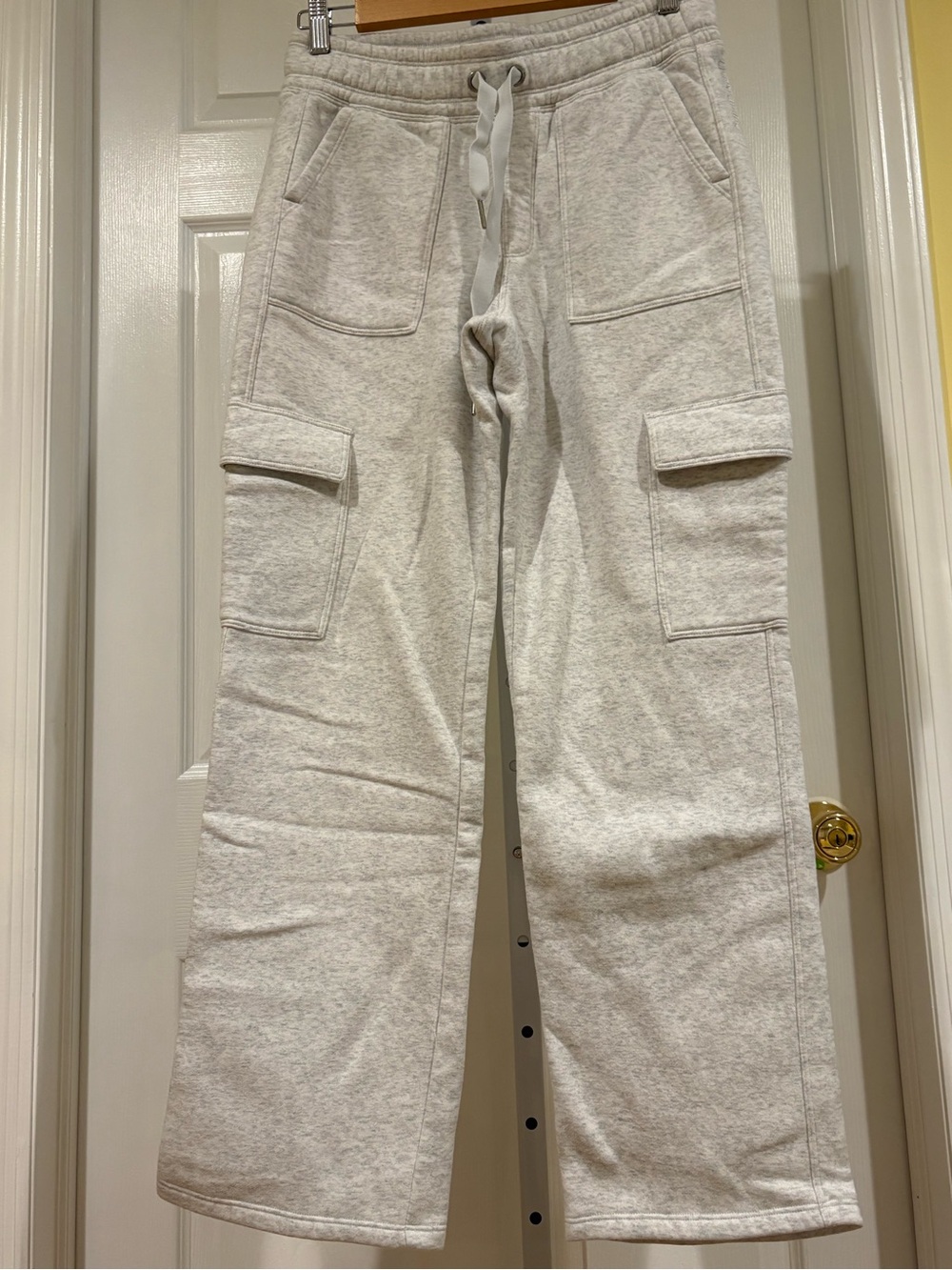 NWOT Calvin Klein Light Heather Gray Cargo Sweatpants small